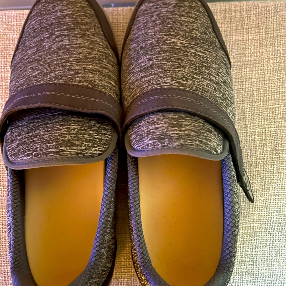 Price Reduction! Women’s size 11 Wide Ortho shoes